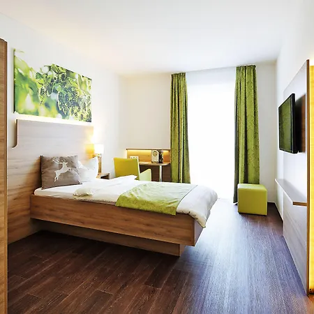 Deer Bavarian فندق لانغينبروك